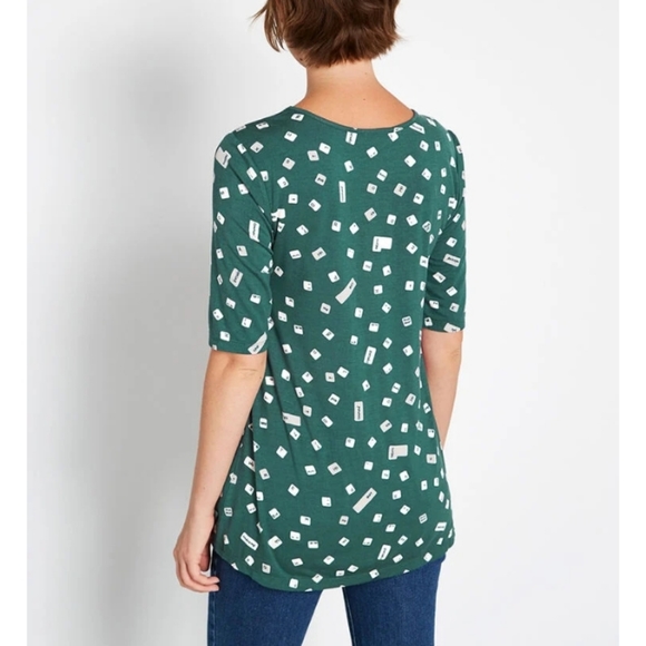 ModCloth Simple Is In Keyhole Top Green Button - Picture 2 of 8